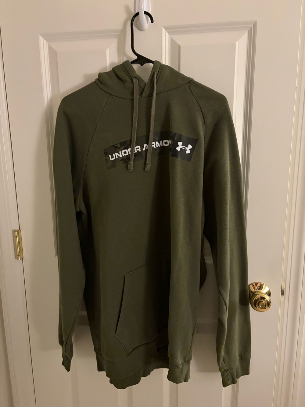 Under Armour Men's Olive Green Pullover Hoodie with Logo